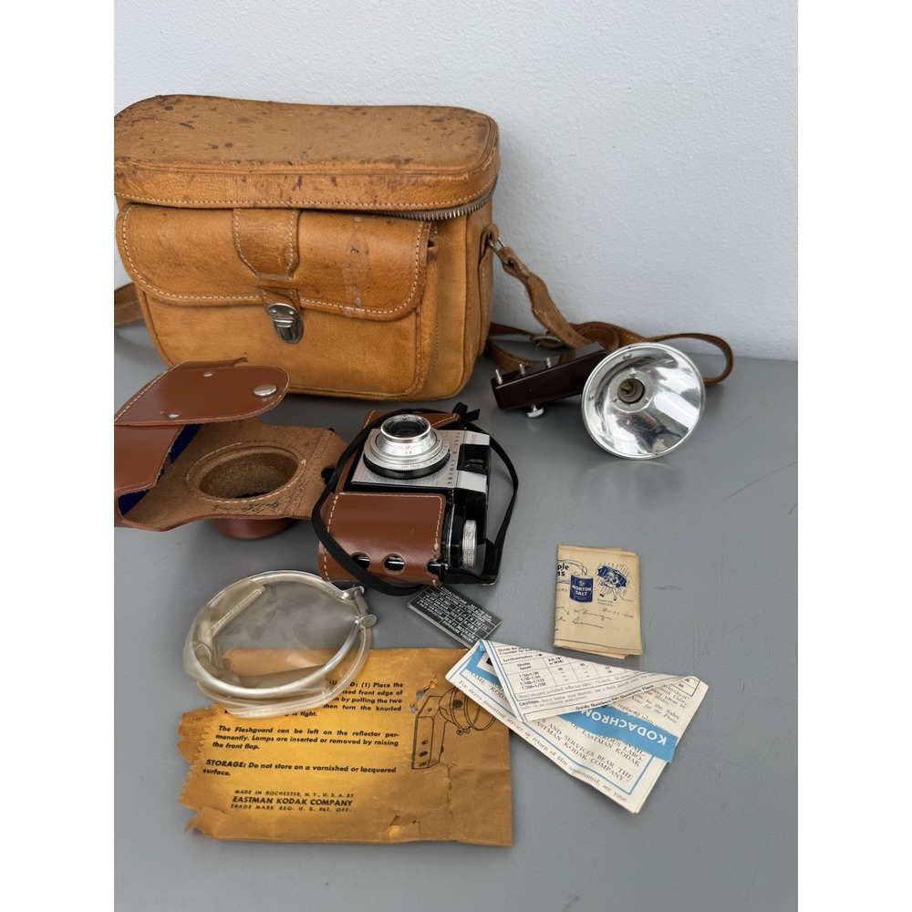 Vintage Kodak Pony ii Camera w/ Case, Pigskin Leather Bag & Accesories Untested